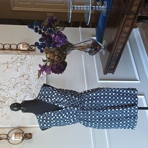 Ann Taylor Loft Sleeveless Blue And White Print Mini Dress. Size S